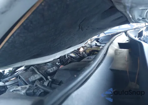 2018 Toyota Rav4 Xle z USA, uszkodzony, nr VIN JTMRFREV0JJ188822